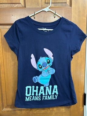 Disney Stitch Ohana Graphic Tee Casual Coastal Navy Girls XL 15/17 EUC